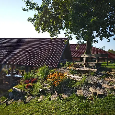 Unique Experience - Domacija Sraj Camping *